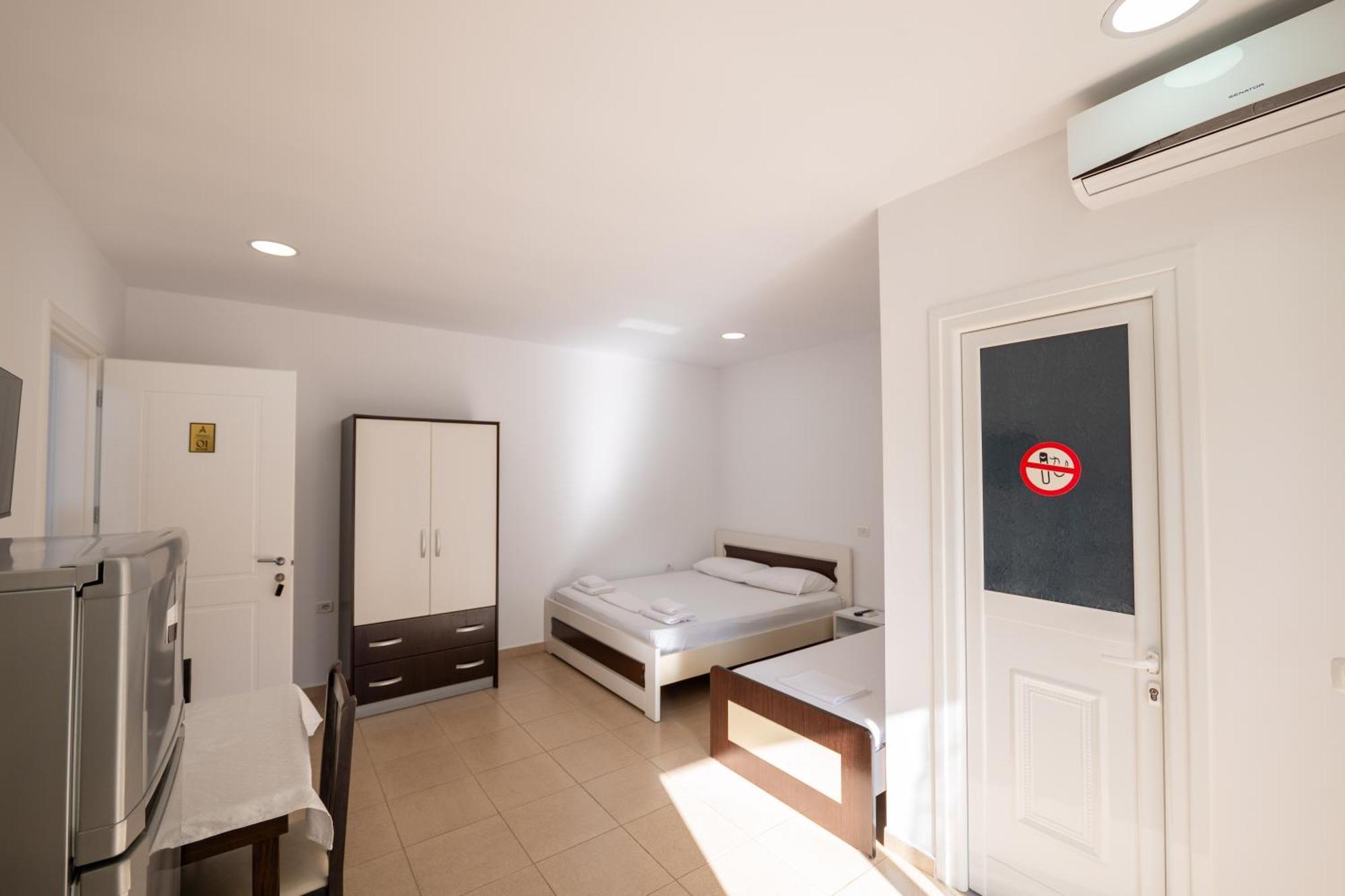 Apartments Aktea Ксамил Экстерьер фото